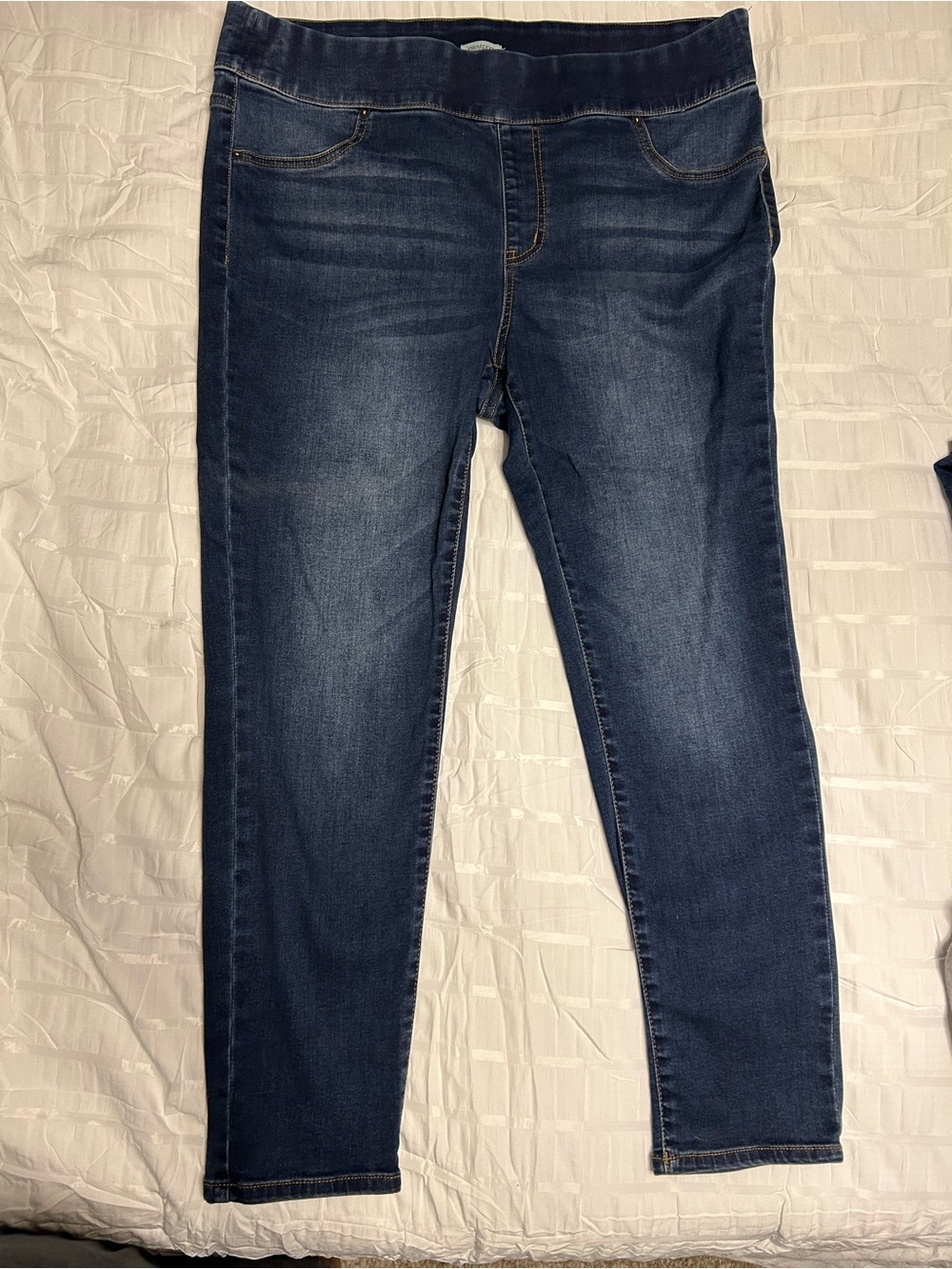 Westport Women's Dark Blue Skinny Stretch Jeans - never been worn